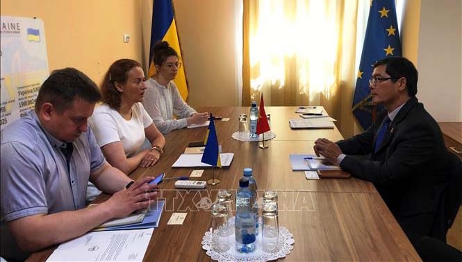 Vietnam, Ukraine cooperate in citizen protection